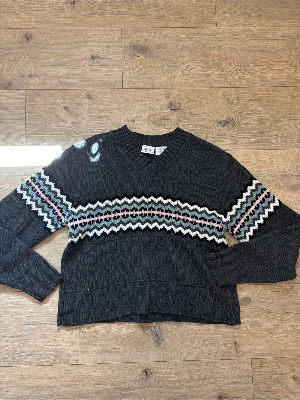 Arizona Jean Company Dark Gray V-Neck cropped Knit Sweater